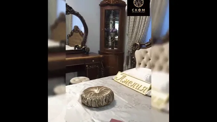 Спальня Амелия с 5 дверным шкафом Орех СКФМ.