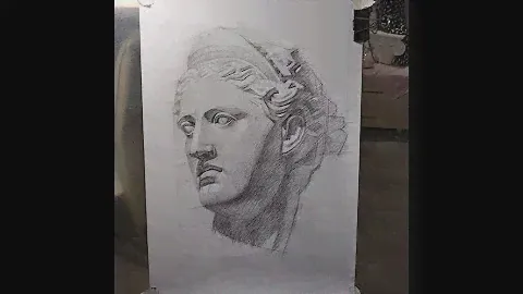 Рисуем гипсовую голову Дианы.